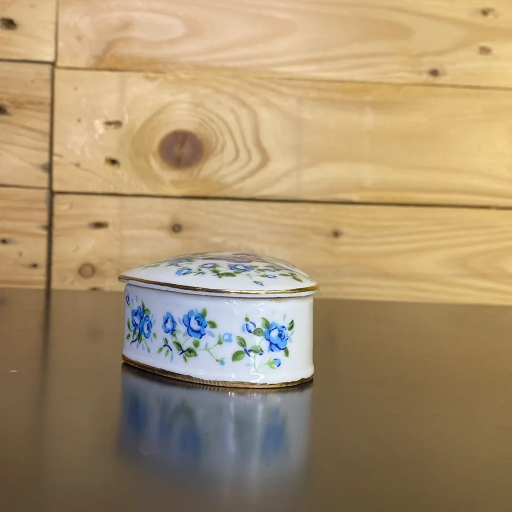 Made in Japan ceramic hand painted heart shaped trinket box cottagecore ditsy